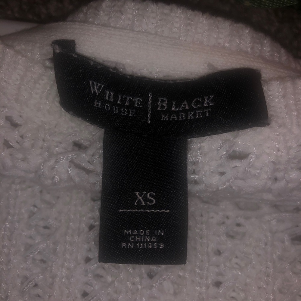 Knit white sweater from WHBM🖤🤍 - Picture 3 of 3